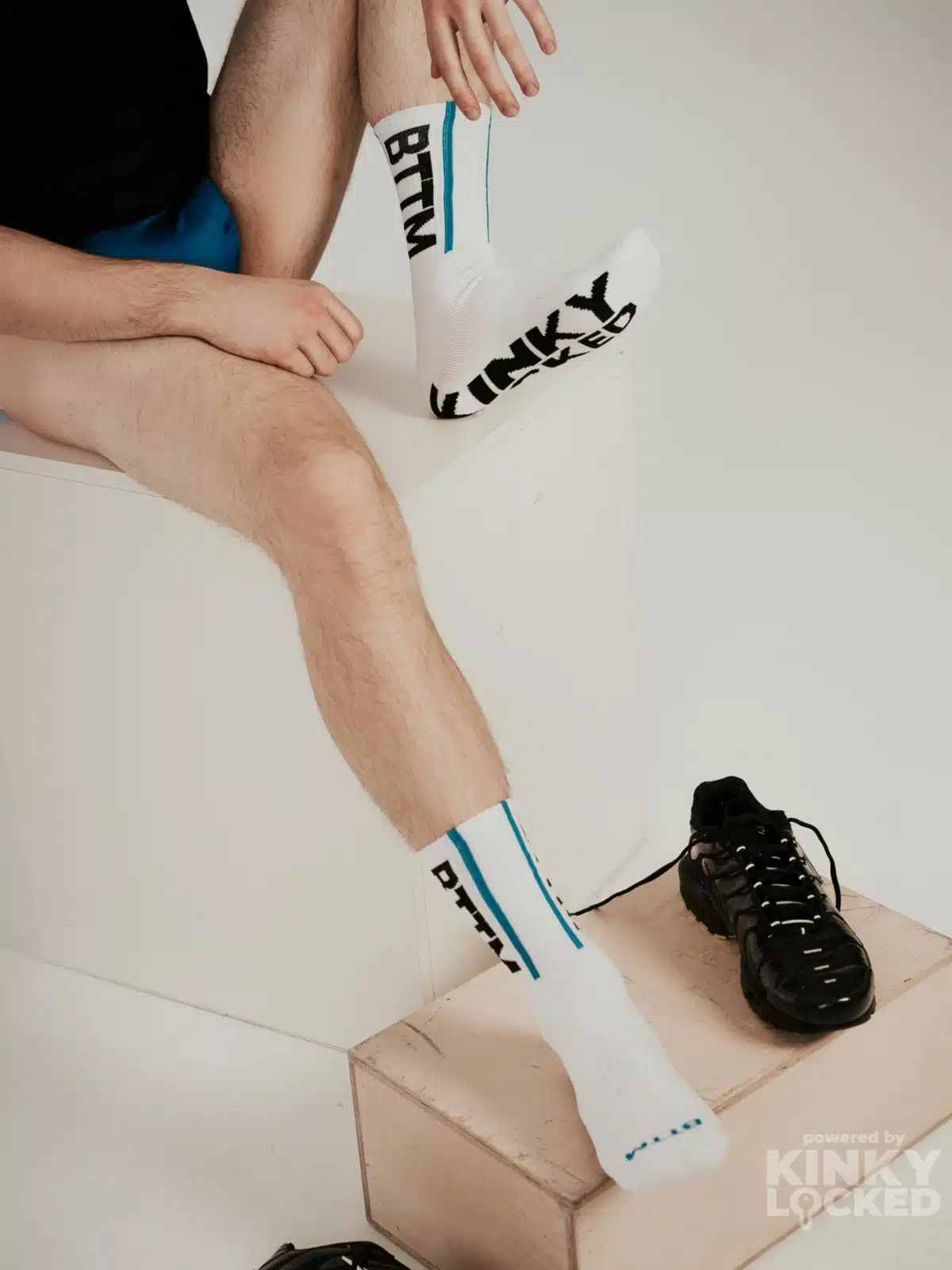 kinkylocked socks 4 z 7 scaled KINKY LOCKED - FETISH GEAR FOR EVERYONE