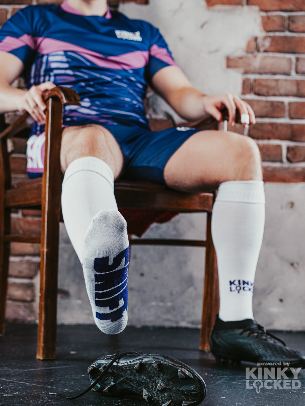 vortex football 4 z 5 KINKY LOCKED - FETISH GEAR FOR EVERYONE