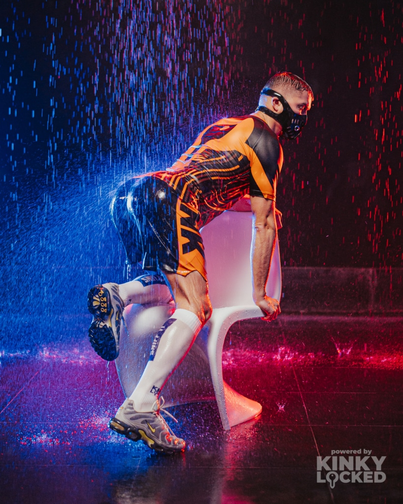 vortex football5 3 z 3 KINKY LOCKED - FETISH GEAR FOR EVERYONE