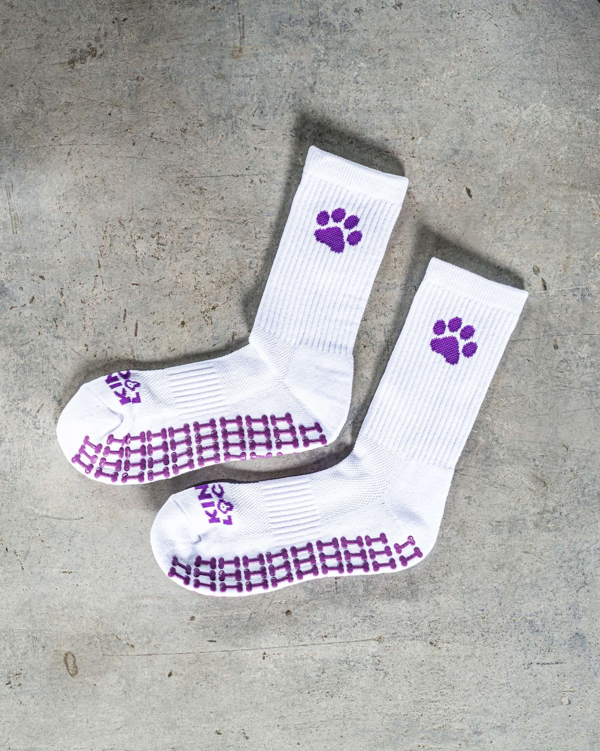 puppy-grip-socks (10 z 56) puppy grip socks 10 z 56 scaled KINKY LOCKED - FETISH GEAR FOR EVERYONE