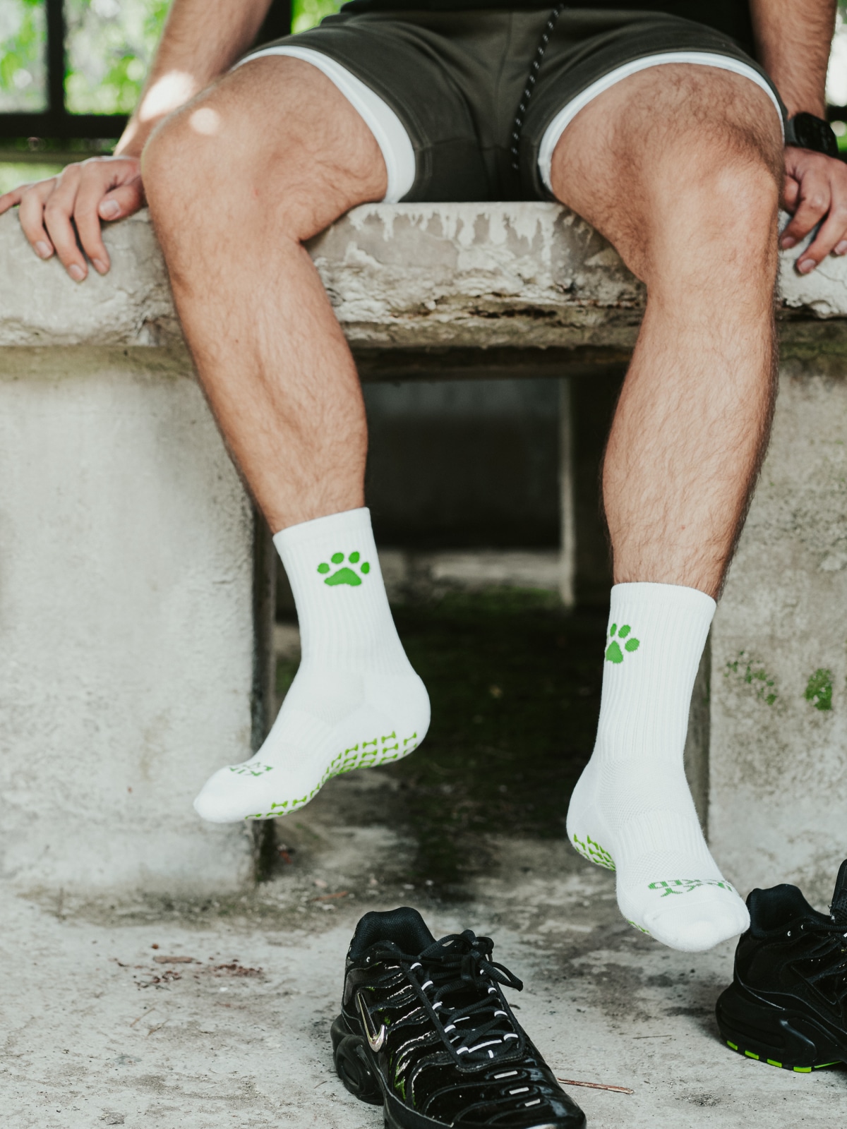 puppy grip socks 28 z 56 KINKY LOCKED - FETISH GEAR FOR EVERYONE