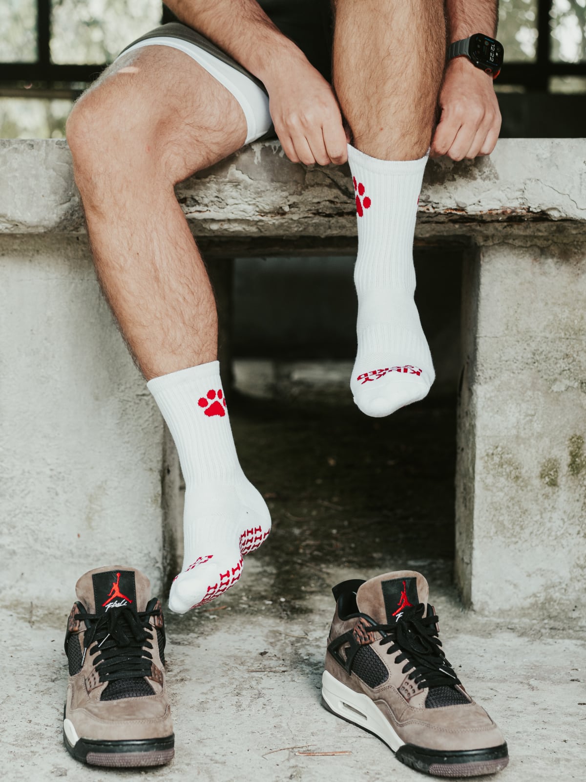 PUPPY RED GRIP SPORT SOCKS 6 puppy grip socks 33 z 56 KINKY LOCKED - FETISH GEAR FOR EVERYONE