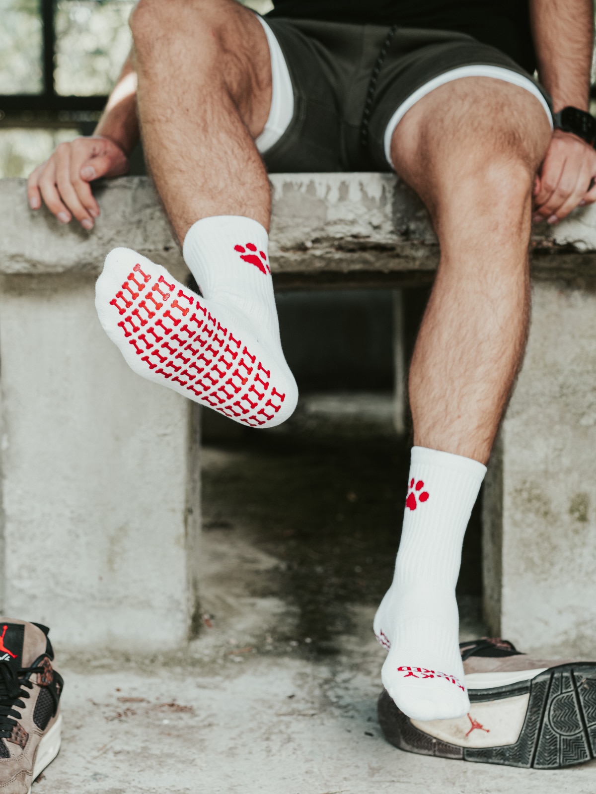 PUPPY RED GRIP SPORT SOCKS 5 puppy grip socks 34 z 56 KINKY LOCKED - FETISH GEAR FOR EVERYONE