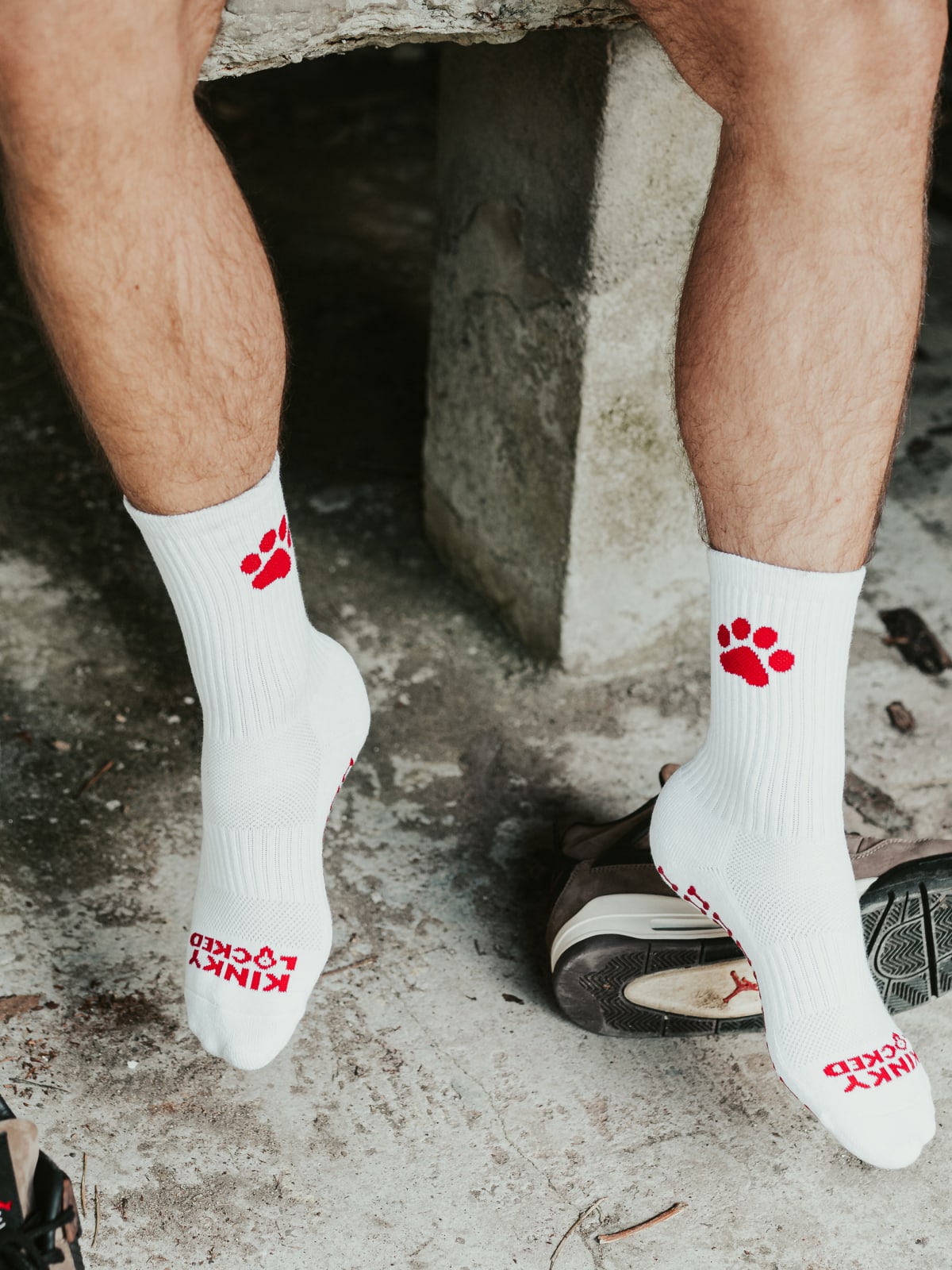 PUPPY RED GRIP SPORT SOCKS 4 puppy grip socks 35 z 56 KINKY LOCKED - FETISH GEAR FOR EVERYONE