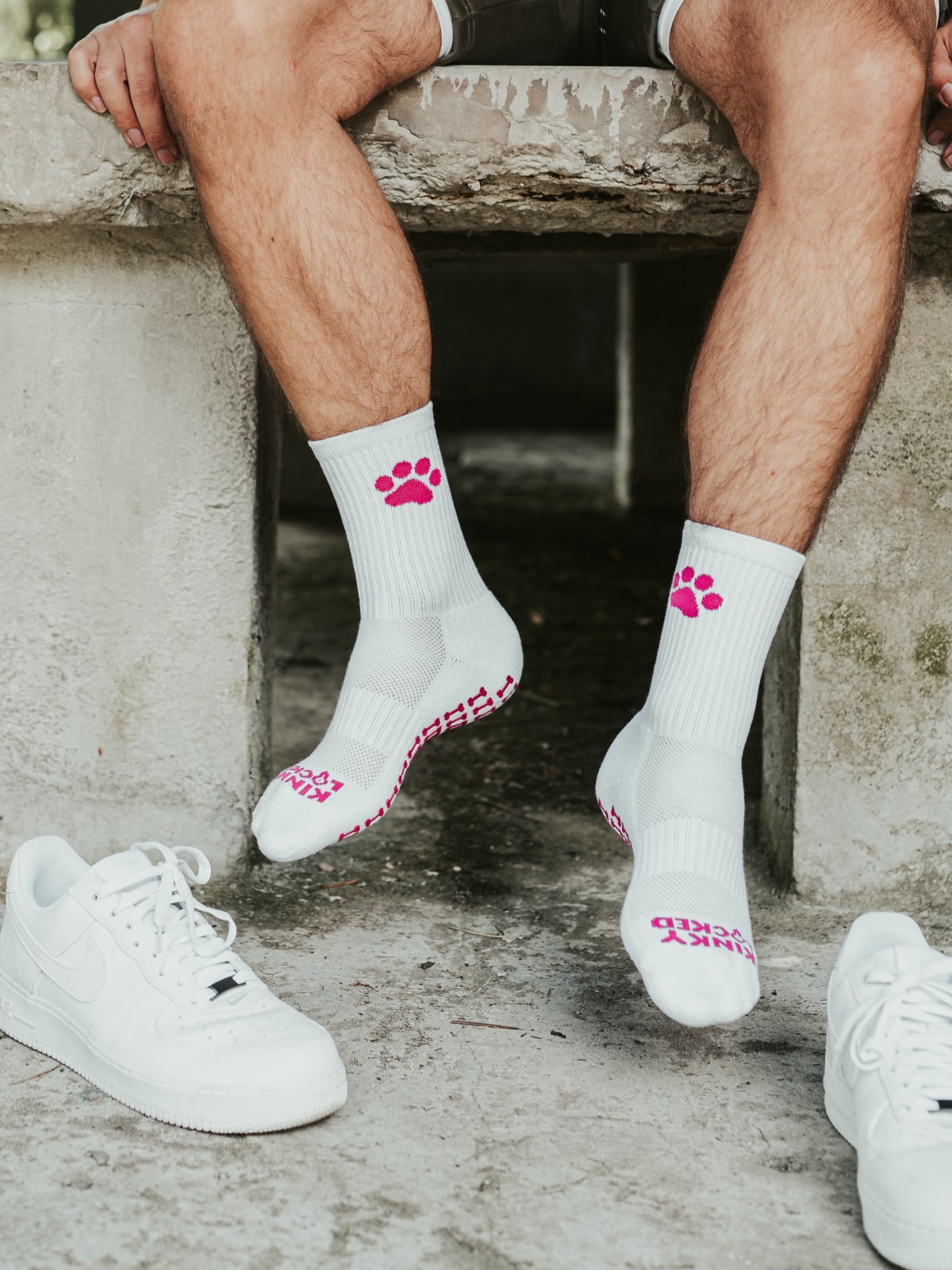 PUPPY PINK GRIP SPORT SOCKS 5 puppy grip socks 44 z 56 KINKY LOCKED - FETISH GEAR FOR EVERYONE