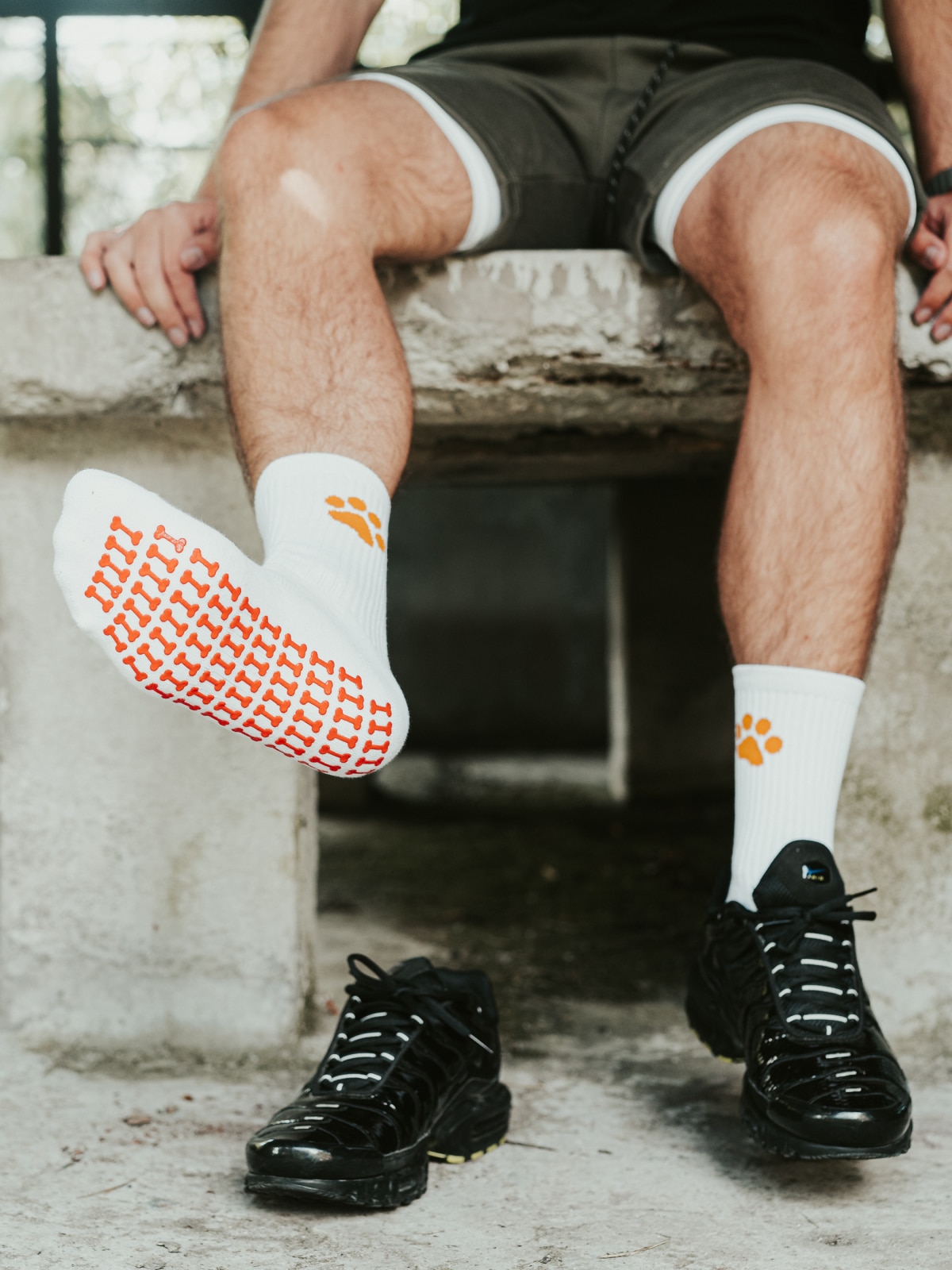 PUPPY ORANGE GRIP SPORT SOCKS 1 puppy grip socks 47 z 56 KINKY LOCKED - FETISH GEAR FOR EVERYONE