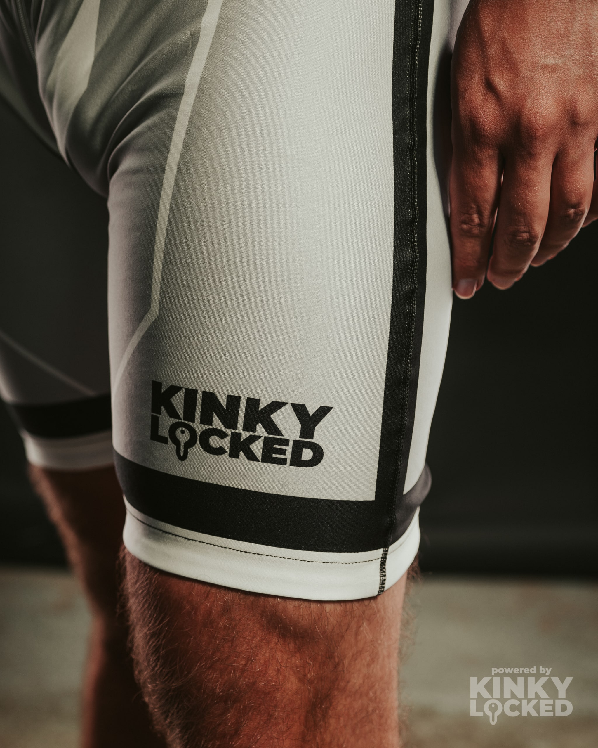 KINKYLOCKED-SURFSUIT (17 z 26) KINKYLOCKED SURFSUIT 17 z 26 scaled KINKY LOCKED - FETISH GEAR FOR EVERYONE