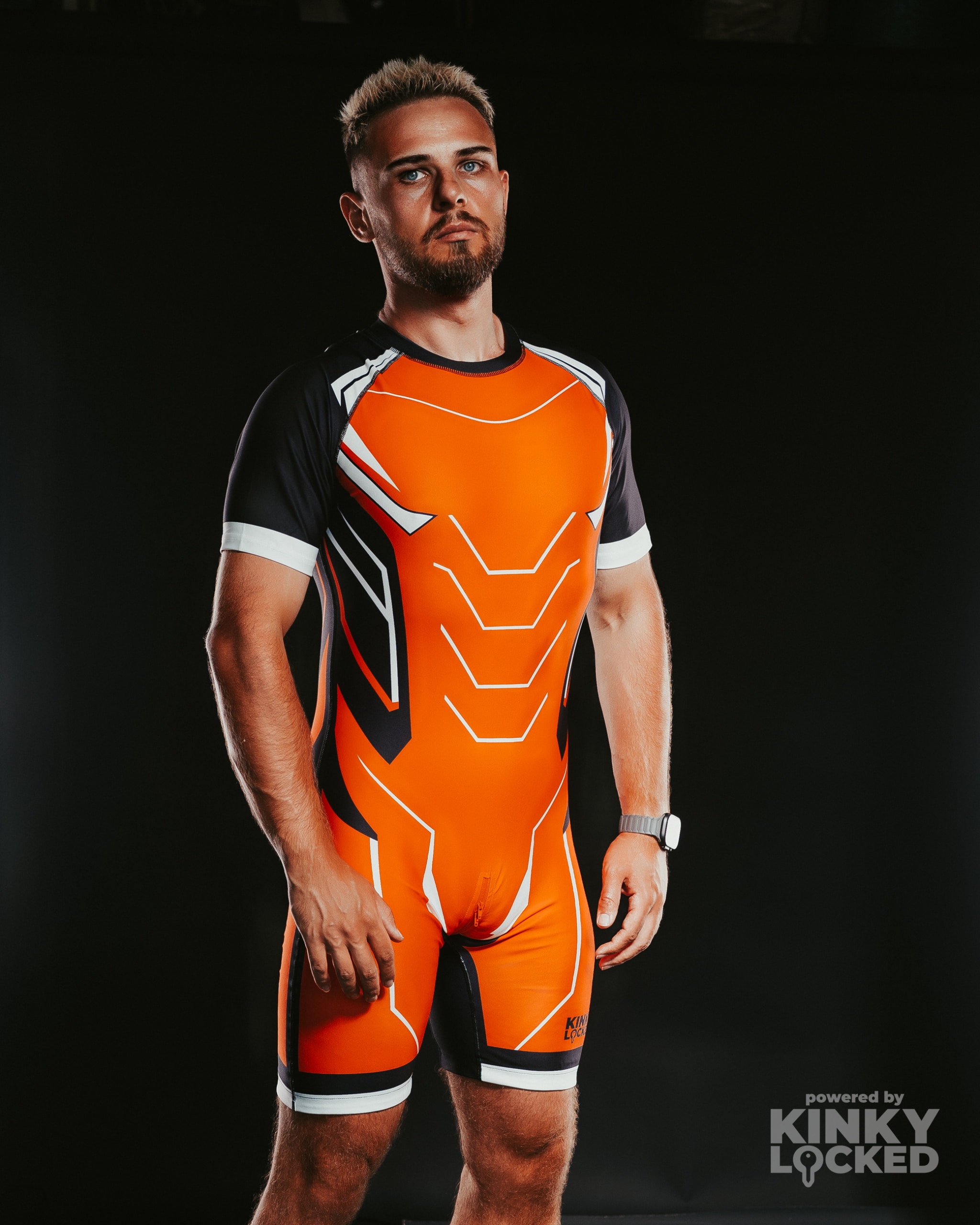 KINKYLOCKED-SURFSUIT (21 z 26) KINKYLOCKED SURFSUIT 21 z 26 scaled KINKY LOCKED - FETISH GEAR FOR EVERYONE
